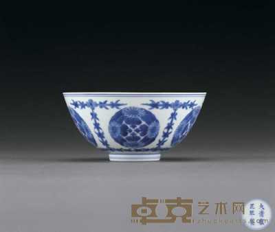 清雍正 青花团菊纹碗 直径14.5